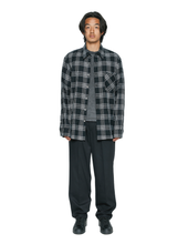 Load image into Gallery viewer, GRID BUTTON-UP SHIRT